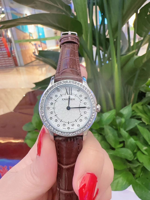 ブランド時計角部分ディテール